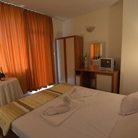 Hotel Stoyanov Ravda Ngoại thất bức ảnh