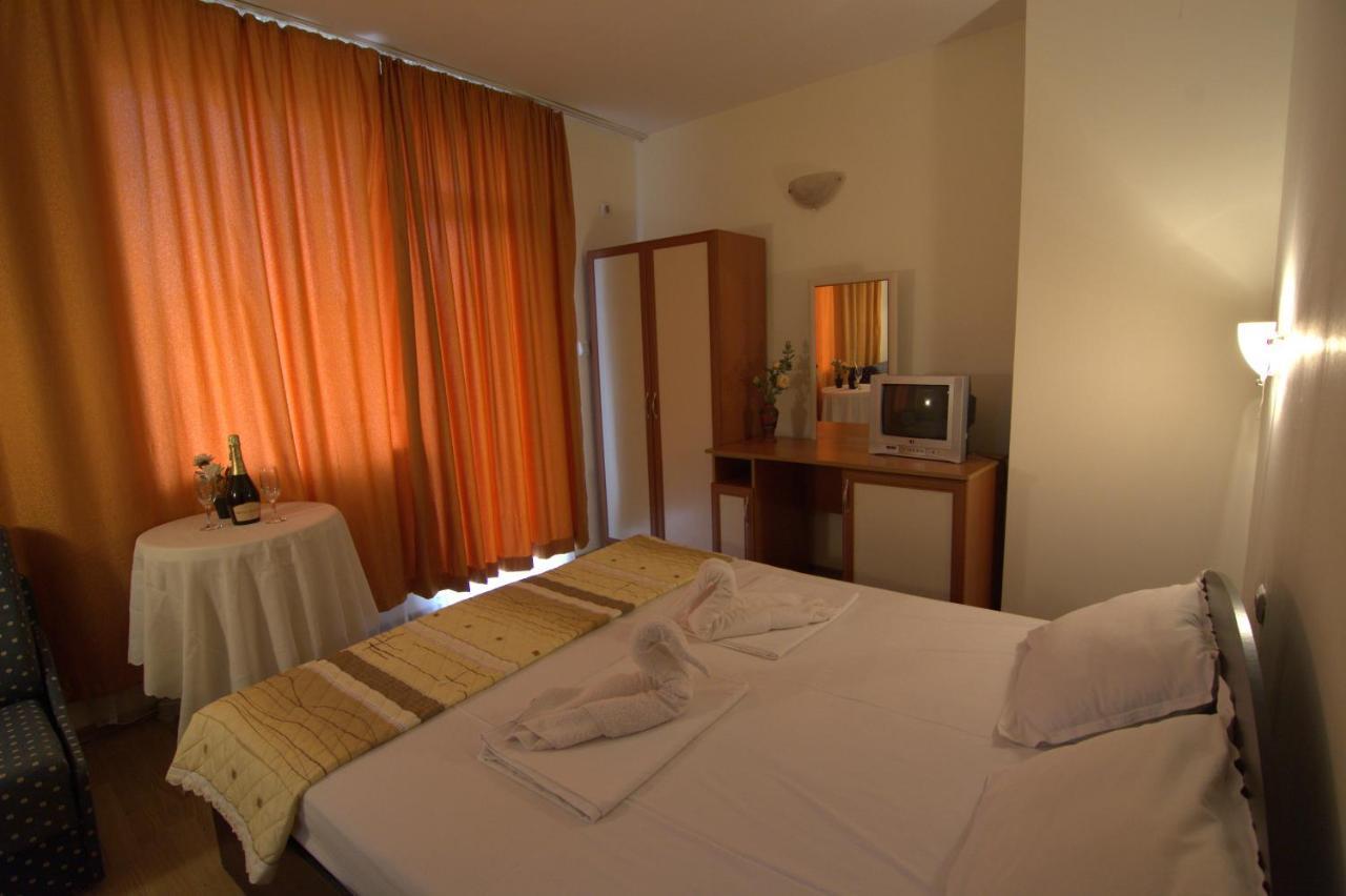 Hotel Stoyanov Ravda Ngoại thất bức ảnh